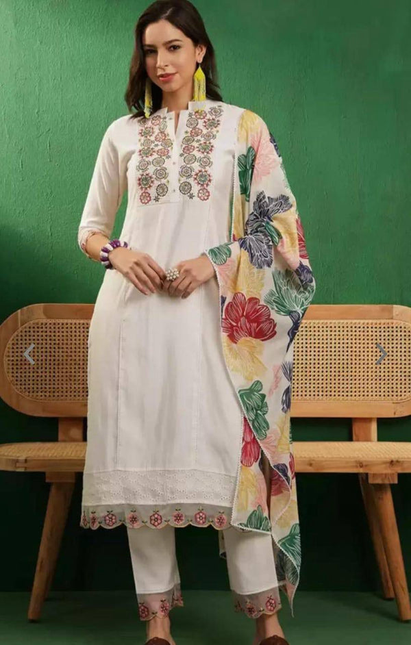 Regal Elegance: Kurti Pant Dupatta Set