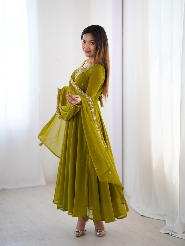 Elegant 3-Piece Fox Georgette Anarkali