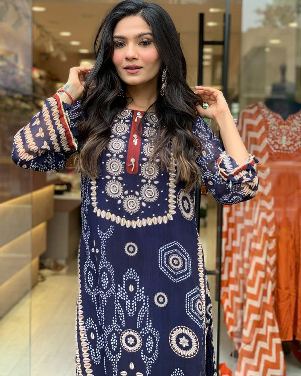 Blue Colur Beautiful Neck Hand Work Cotton Lining Suit Set